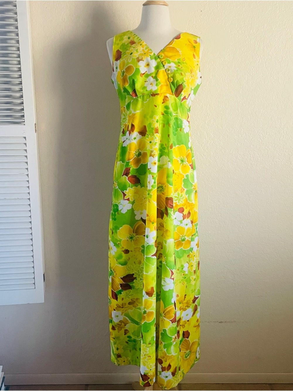 Vintage Hawaiian Floral Maxi Dress